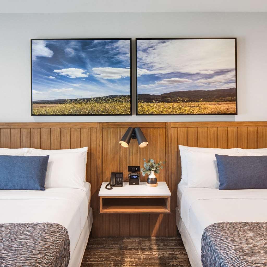 Ayres Hotel Vista Carlsbad Room photo